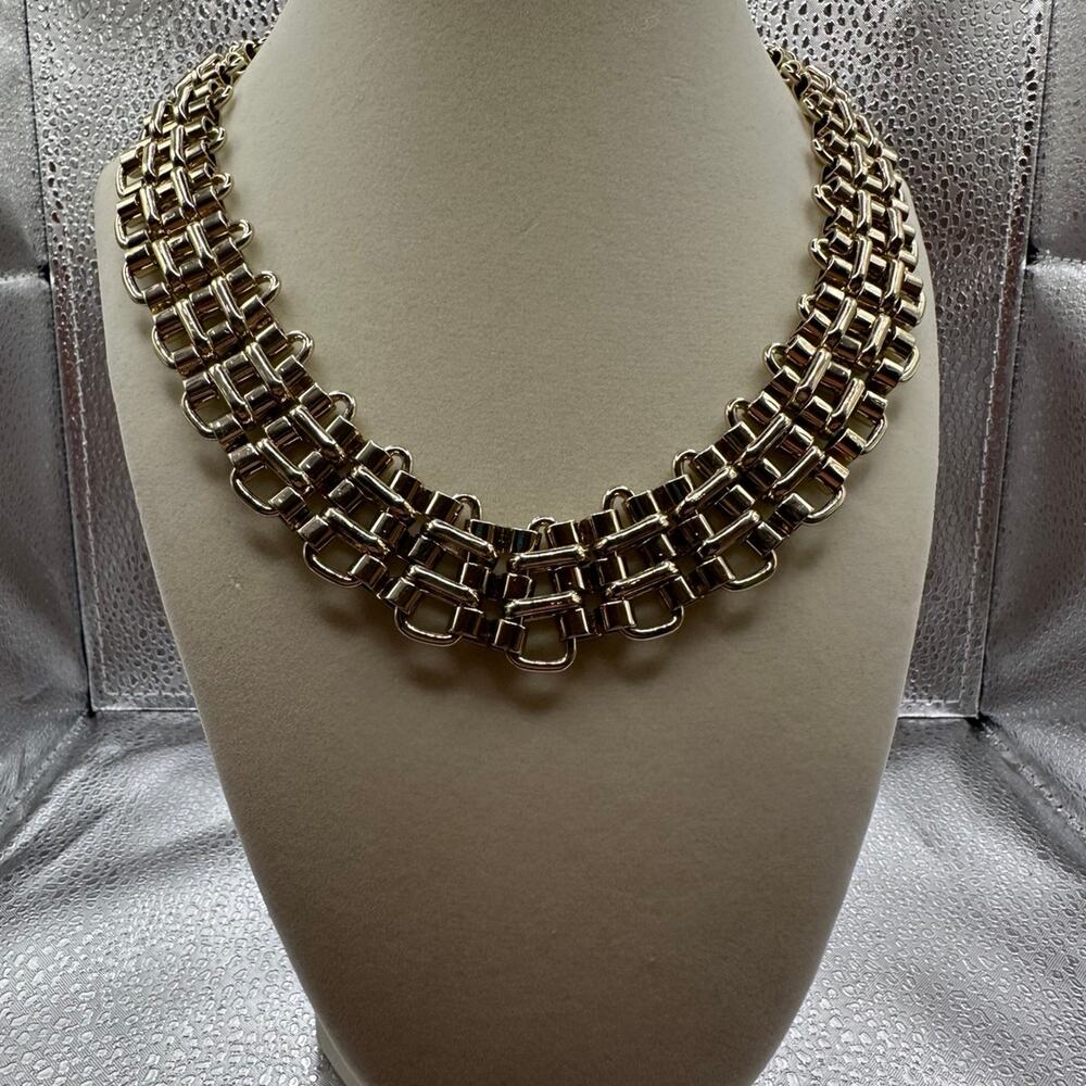 Vintage Express Choker Necklace Gold Tone Statement Piece 16”